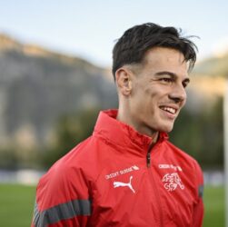 Saga Transfer Ardon Jashari: Pelatih Club Brugge Beri Peringatan Keras kepada AC Milan