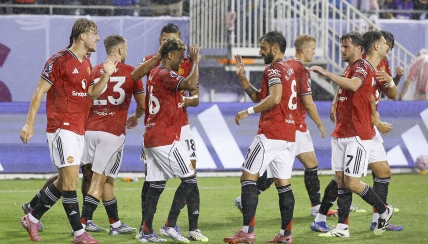 Gagal Datangkan Javi Guerra, Manchester United Kini Incar Gelandang Sevilla, Lucien Agoume