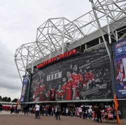Analisis Keuangan Manchester United: Kontradiksi Rekor Pendapatan dan Kerugian Beruntun