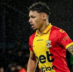 Eredivisie: Heracles Aliskan Go Ahead Eagles 4-2, Dean James Terima Kartu Merah Perdana