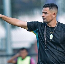 Derby Banten Super League: Dewa United vs Persita Tangerang, Carlos Pena Klaim Timnya Sulit Ditaklukkan